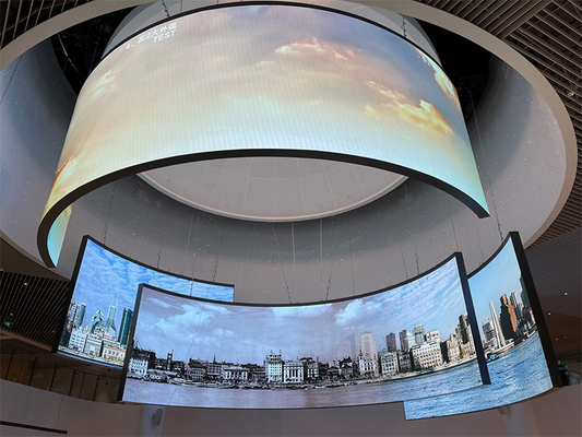 Niestandardowe P4 Wykrzywione LED Video Wall Wewnętrzne Przyciągające wzrok Reklamy Ekrany LED