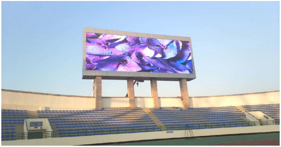 Full Color Outdoor Advertising LED Display Ultra Thin Lightweight Easy To Install dla dynamicznej reklamy
