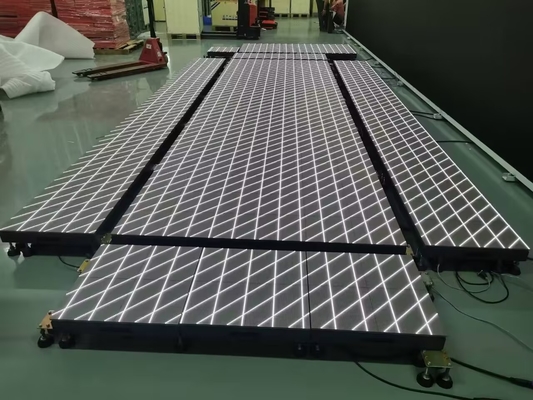 Płytki podłogowe z LED serii DF Pojemność Immersive Display 2.5mm-4.8mm Pixel Pitch 3840Hz Refresh Rate 44kg/m2 Idealny do użytku w pomieszczeniach